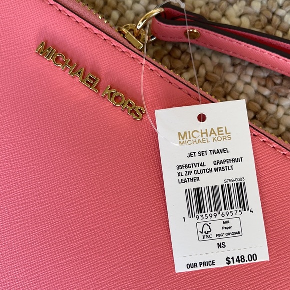 Michael Kors Jet Set Travel XL Clutch Wristlet - Picture 4 of 16